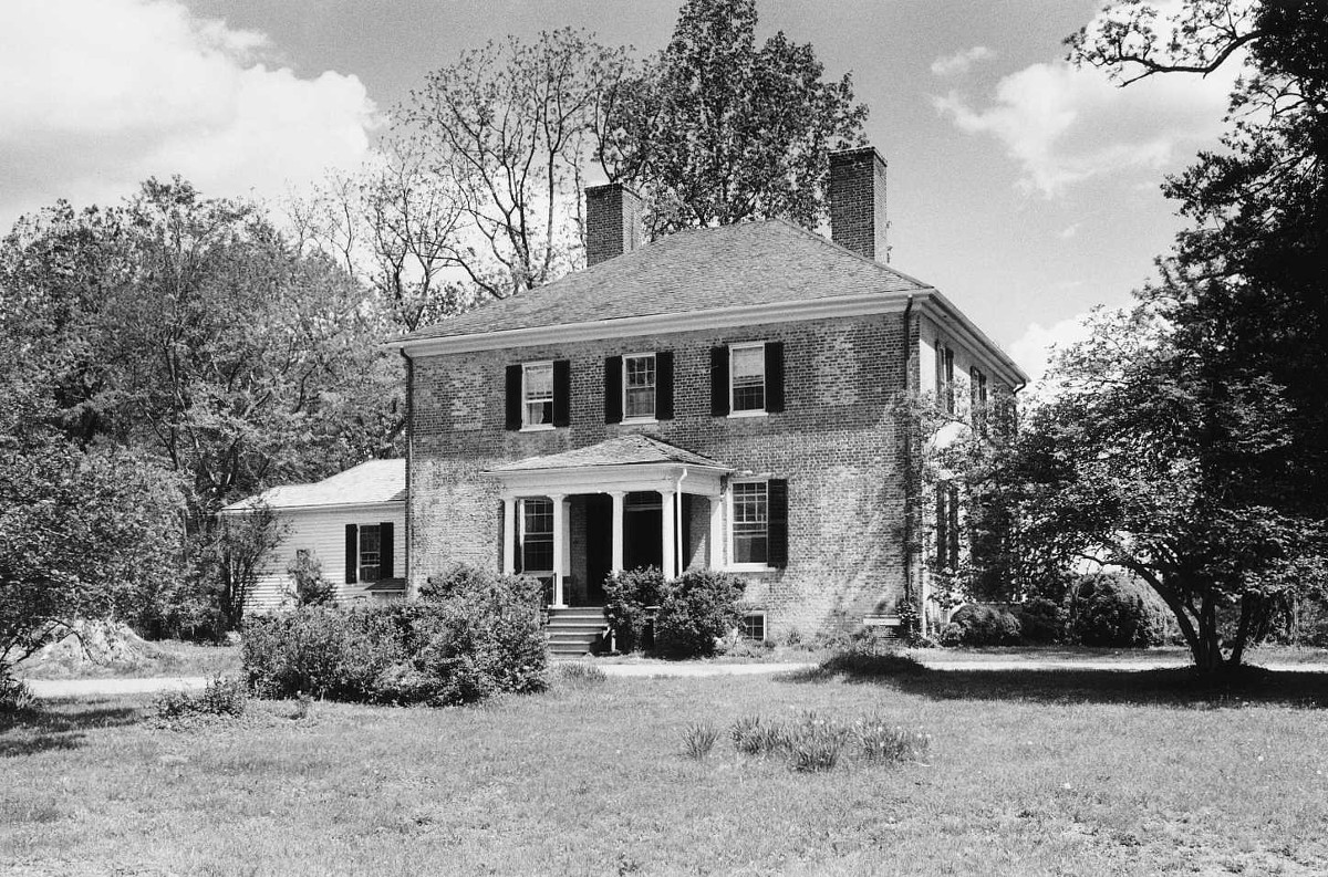 Black and White Photo of Fall Hill Mansion